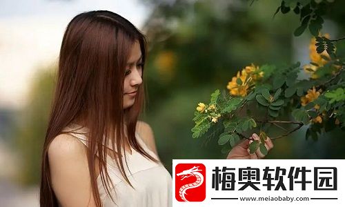 小扫货水叫出来最简单处理之方法：轻松应对小扫货时的水洒问题保持生活环境的整洁与美观。