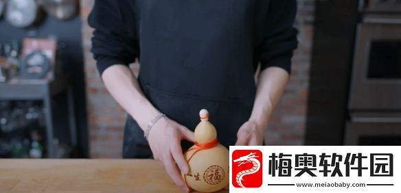 老外学黑神话：悟空炼丹引热议-友：哥们你是真吃啊