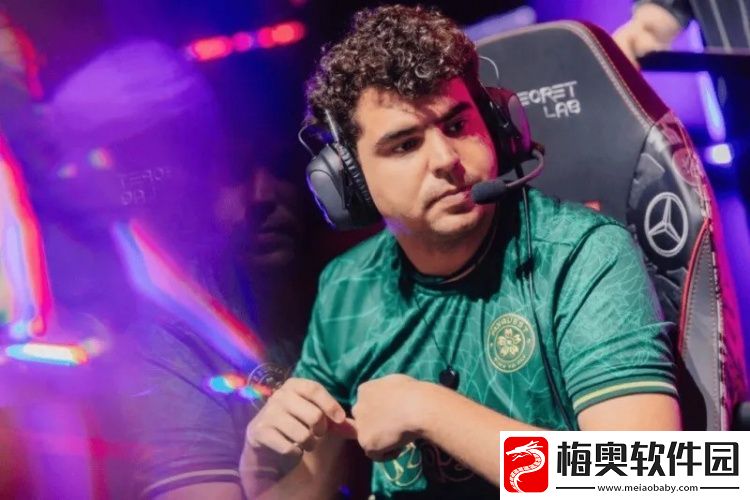 FLY.Bwipo：希望遇上369-我们此前有渊源；打进八强是最低要求