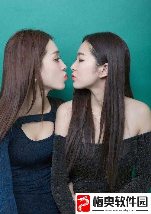 爆炒多汁小美人通感双胞胎：极致诱惑